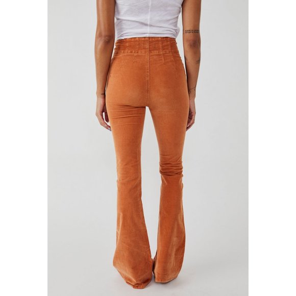 🎉LAST CHANCE🎉 FREE PEOPLE Jayde Cord Flare Jeans / Cognac - Picture 5 of 7